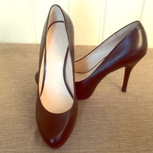 FLASH SALE!!! Nine West. Black Leather Heels.